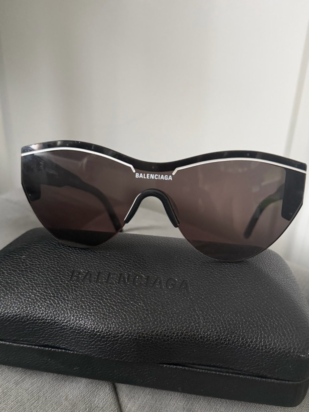 Balenciaga Black Shield Sunglasses with Subtle Silver Trim - Picture 8 of 9